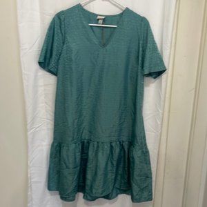 Woman’s Short Sleeve Dress